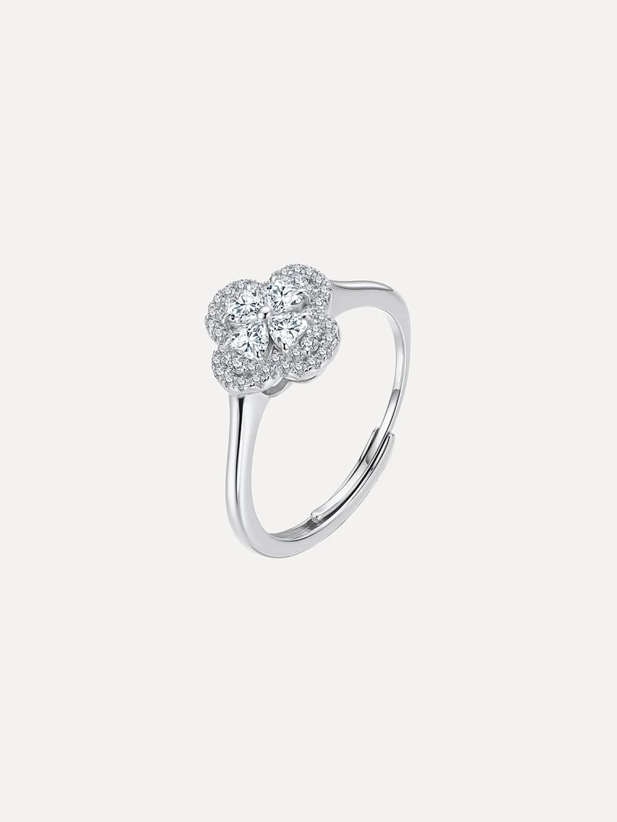 Pavé Clover Ring - View 1